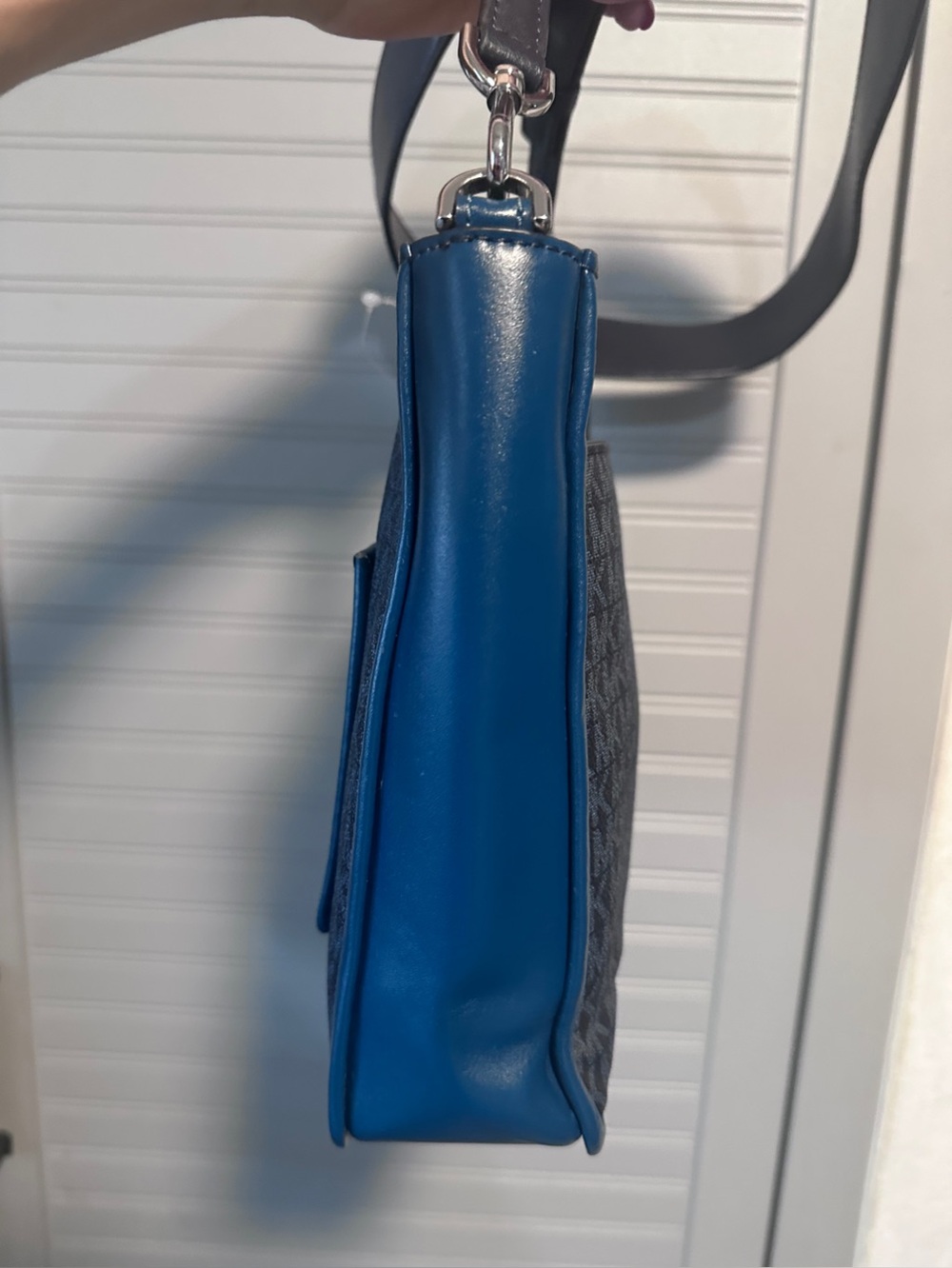 Michael Kors Gloria Logo and Leather Swing-pack/Messenger Admiral Navy Blue Teal - Picture 15 of 16